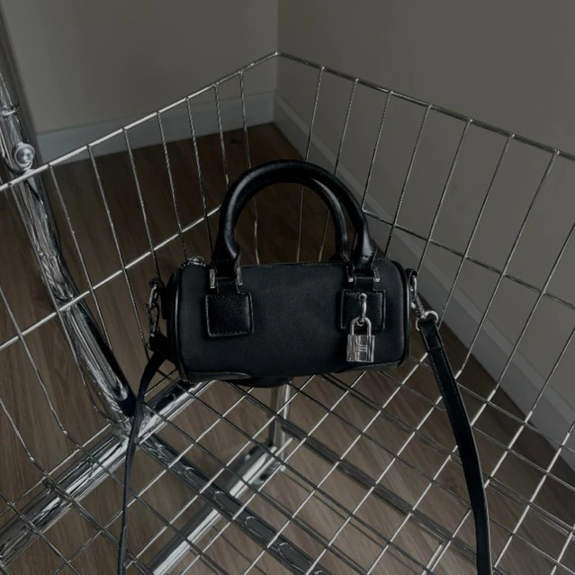 BOUNC BLACK BAG LELEHOUSE